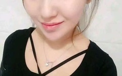 女性大荫蒂荫道多毛茸茸